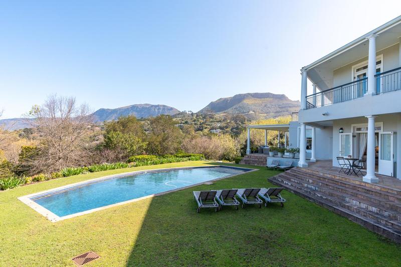 To Let 7 Bedroom Property for Rent in Constantia Western Cape